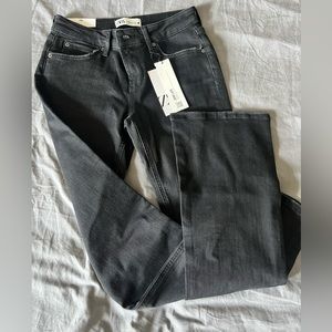 Low rise Slim BootCut Jeans